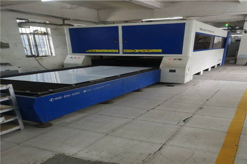 龍崗區(qū)廚房設(shè)備及商用廚具價格與計算機軟硬件批發(fā)全解析